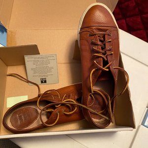 Ladies Frye Leather Lace up Sneakers